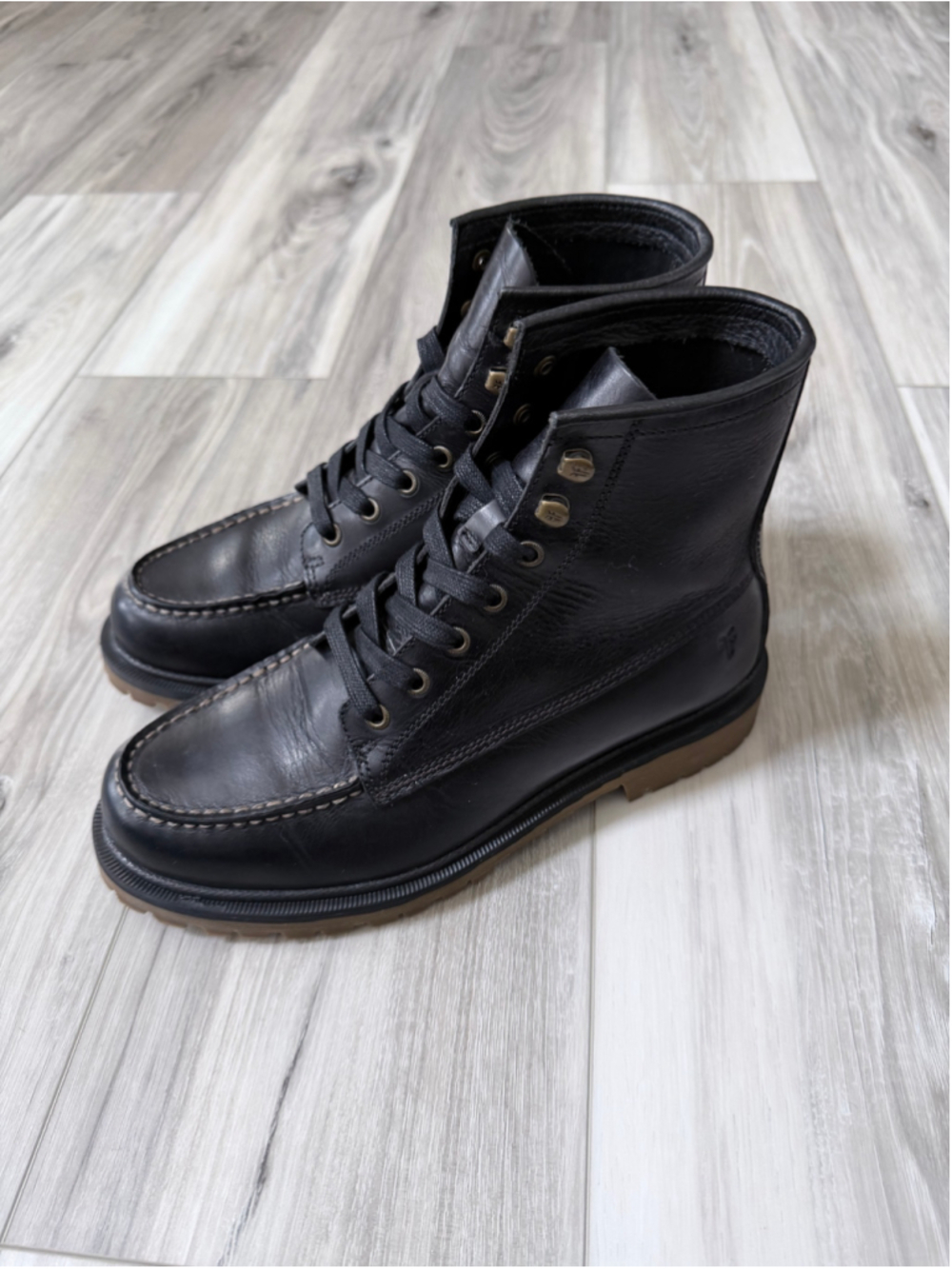 Frye Men’s Black Leather Moc Toe Lace Up Boots Size 7 Lug Sole